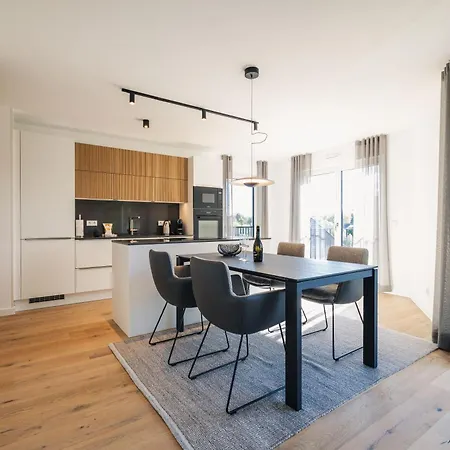 Lägenhet Strandvilla 15 2 Og